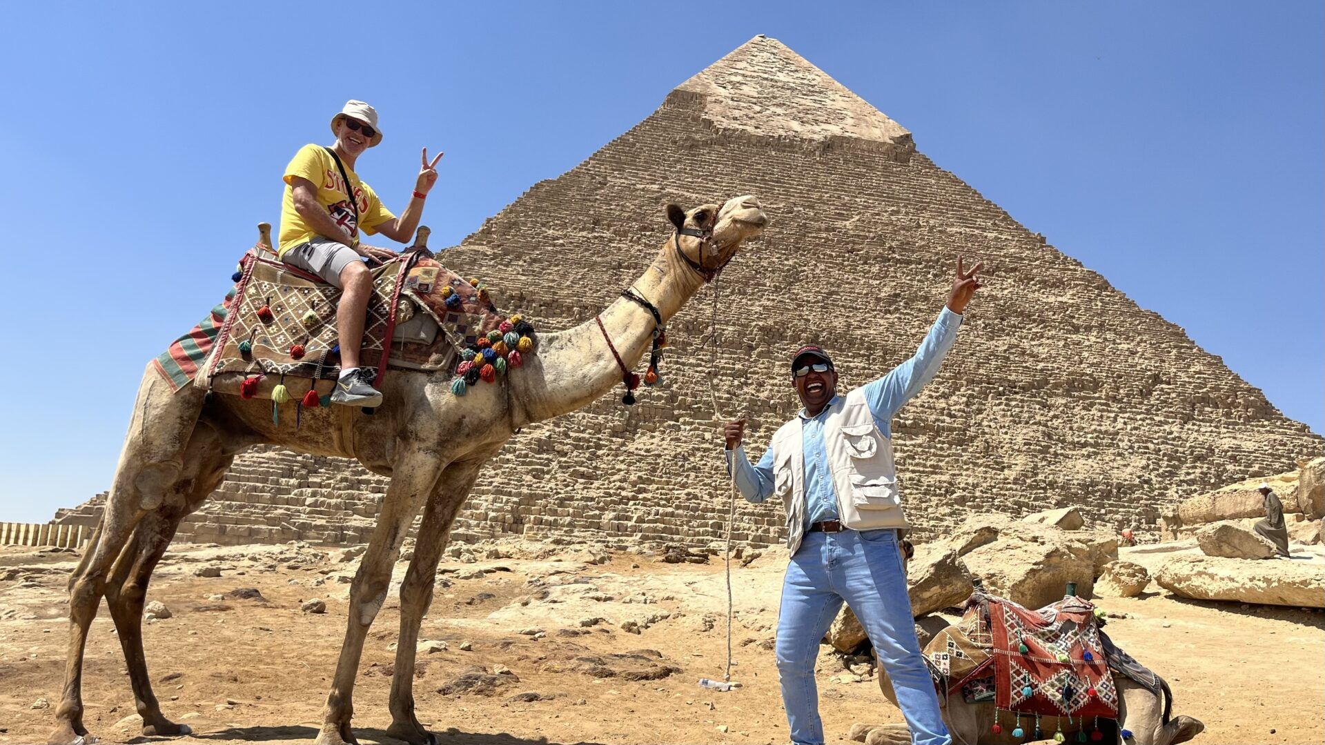 Pyramids of Giza – How I Explored Them with a Free Guided Tour